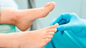 Causas y Tratamientos de Uñas Encarnadas